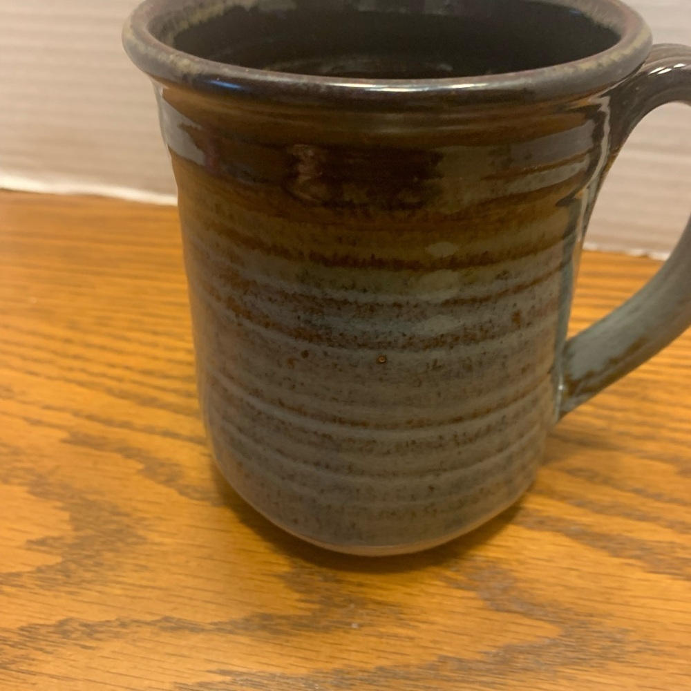 Handcrafted Ceramic Mug with Horse Design - Picture 6 of 10